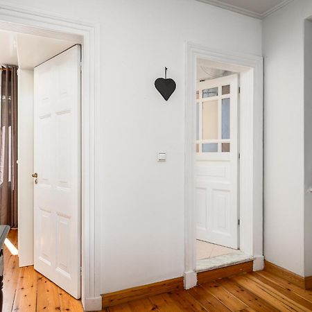 Laval Apartment Mantouki Экстерьер фото