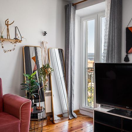 Laval Apartment Mantouki Экстерьер фото